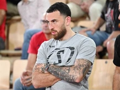 מייק ג'יימס. מסתבך (GETTY) (צילום: ספורט 5)