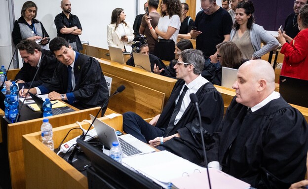 היום הראשון לחקירה הנגדית במשפט נתניהו (צילום: חיים גולדברג, פלאש 90)