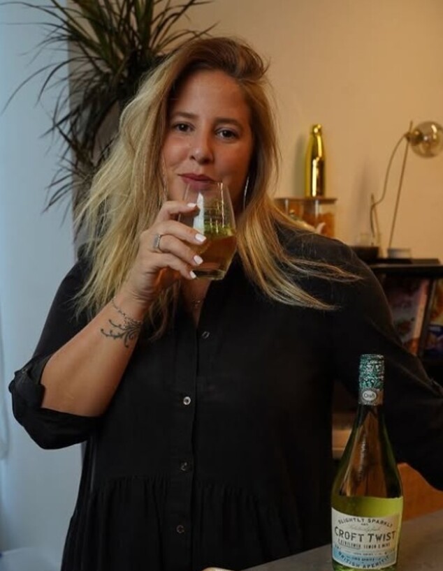 דניאל עמית (צילום: מתוך האינסטגרם שלה)