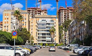 אתר בנייה בתל אביב  (צילום: Protasov AN - shutterstock)