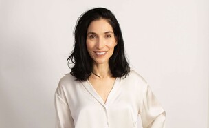 ורד פלדמן ספר  (צילום: סזר4)