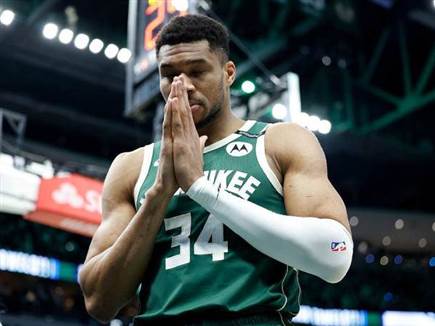 יאניס אנטטוקמפו. בדרך ליעד חדש? (GETTY) (צילום: ספורט 5)