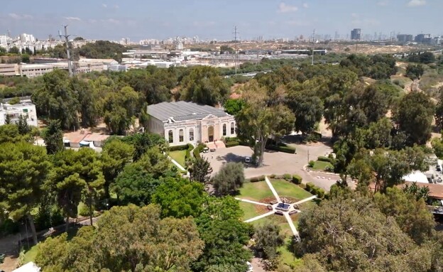 ארון קודש (צילום: אדיבות ישיבת עטרת שלמה)