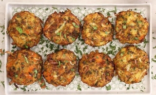 מעקוד לה פוארו - קציצות ירק ותפוח אדמה (צילום: אפרת ליכטנשטט, טעמים של בית, הוצאת כתר)