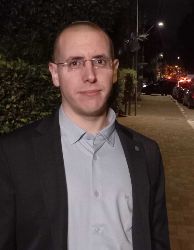 ד