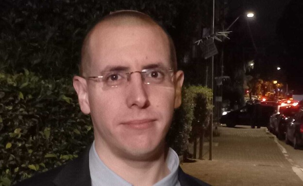 ד"ר אריאל אדמוני