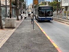 תחנת אוטובוס ששופצה והמפרץ בוטל (צילום: טיקטוק)