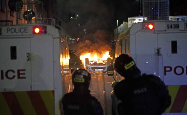 מהומות בצפון אירלנד, מציתים בתי מהגרים בעקבות אונס
