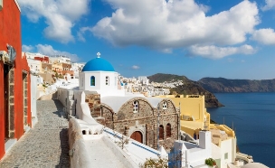 סנטוריני בלי תיירים יוון (צילום: Lucky-photographer, shutterstock)