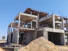 בית בבנייה, אתר בנייה