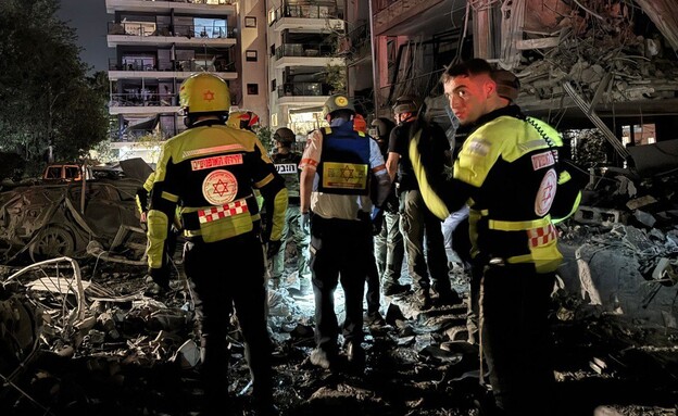 אחת מזירות הנפילה במרכז הארץ (צילום: מד