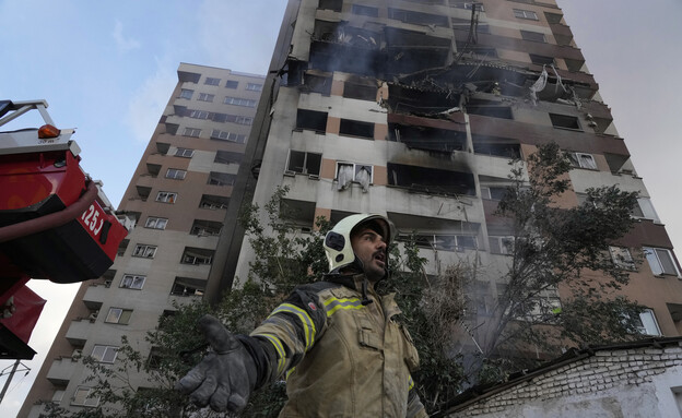 ישראל תוקפת באיראן (צילום: AP)