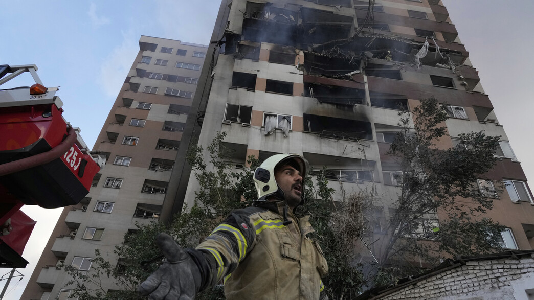 ישראל תוקפת באיראן 