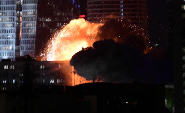 מספר זירות נפילה במרכז הארץ (צילום: תומר ניוברג, פלאש 90)