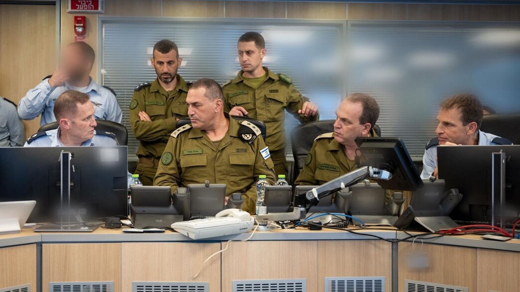 הרמטכ"ל מפקד על תקיפות צה"ל באיראן מבור חיל האוויר