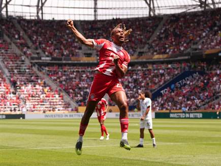 ואז הגבירה (getty)