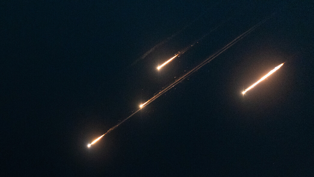 יירוטים ברחבי הארץ עקב שיגור טילים מאיראן יירוטים ברחבי הארץ עקב שיגור טילים מאיראן