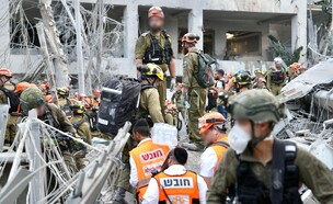 כוחות פיקוד העורף בזירת נפילה (צילום: דובר צה"ל)