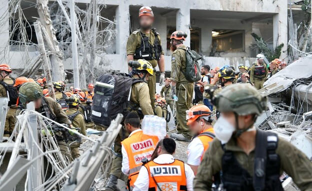 כוחות פיקוד העורף בזירת נפילה