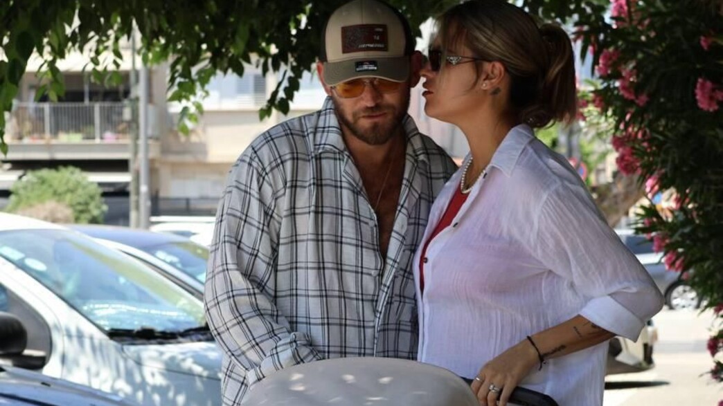 שבוע אחרי שבאה לעולם: דין מירושניקוב ואשתו מטיילים עם בתם הבכורה שבוע אחרי שבאה לעולם: דין מירושניקוב ואשתו מטיילים עם בתם הבכורה