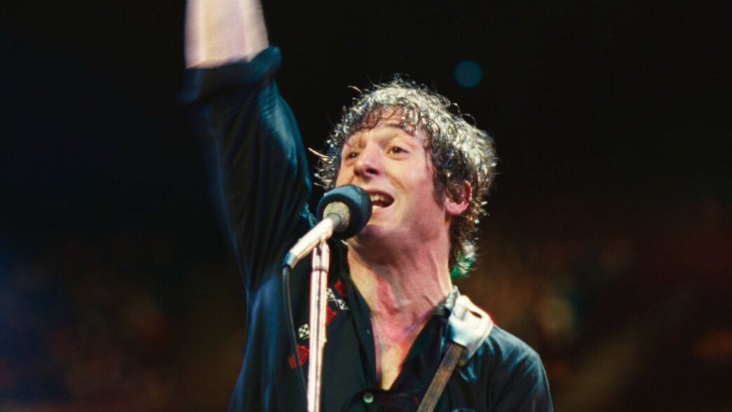 ג'רמי אלן וייט בדמותו של ברוס ספרינגסטין ג'רמי אלן וייט בדמותו של ברוס ספרינגסטין