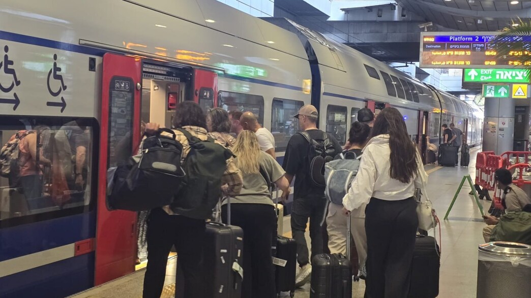 אזרחים ששבו לארץ בטיסת חילוץ אזרחים ששבו לארץ בטיסת חילוץ