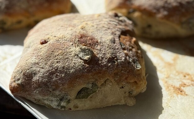 ג'בטות תרד וגאודה מבצק ללא לישה