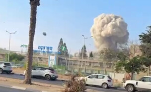 פגיעה ישירה בבית החולים סורוקה  (צילום: שימוש לפי סעיף 27א' לחוק זכויות יוצרים)