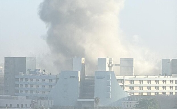 פגיעת הטילים מאיראן בסורוקה (צילום: מתוך תיעוד שעלה ברשתות החברתיות, שימוש לפי סעיף 27א' לחוק זכויות יוצרים)