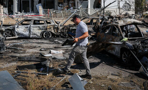 אתר נפילת הטיל האיראני בבאר שבע, 20.6.2025 (צילום: פלאש 90)