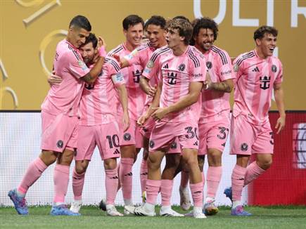 עם עוד רגע מהסרטים (getty)