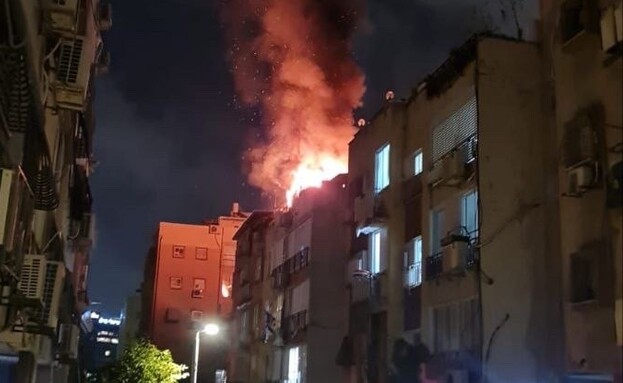 שריפה בעקבות נפילת שברי מיירט  (צילום: רשתות חברתיות)