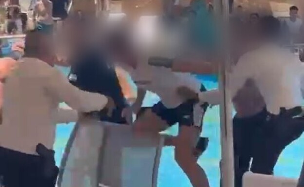 מכות בבריכה באילת