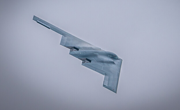 המפציץ האסטרטגי B-2