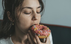 אכילה רגשית (צילום: shutterstock)