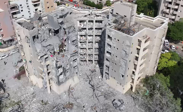 זירת הנפילה בבאר שבע (צילום: חדשות 12)