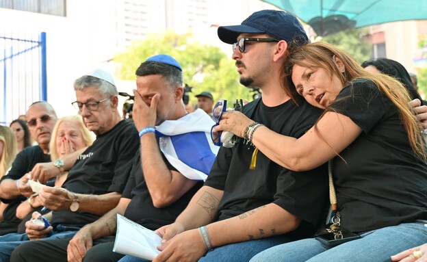 טקס הבאתו למנוחות של יונתן סמרנו ז״ל (צילום: פאולינה פטימר)