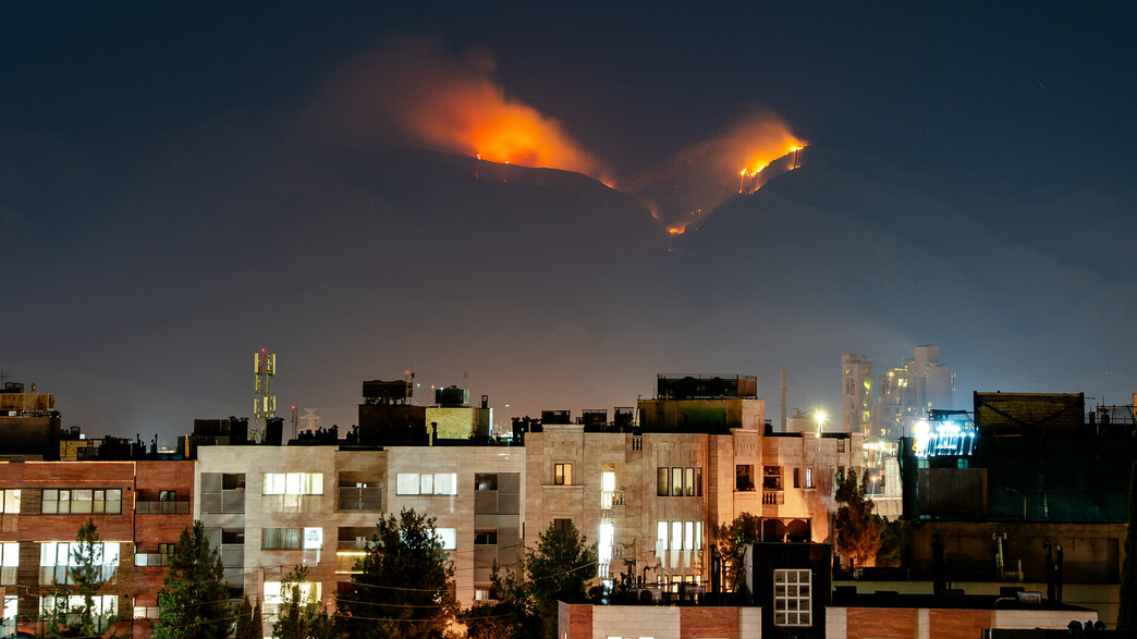 ישראל תוקפת באיראן בשיראז' אתר לשיגור טילים