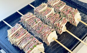 שיפודי עראייס טורטייה (צילום: יעל קצב, mako אוכל)