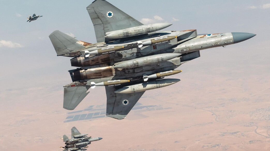 מטוסי קרב F-15I בדרכם לתקיפה בטהראן