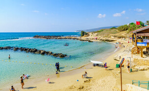 חוף אכזיב צפון (צילום: RnDmS, shutterstock)