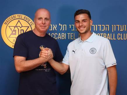 דני גרופר. צהוב חדש (צילום: מכבי ת“א) (צילום: ספורט 5)