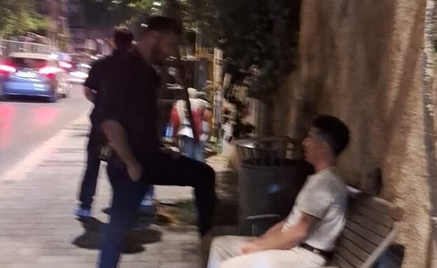 זיו ברטפלד ברגע העיכוב בידי שב