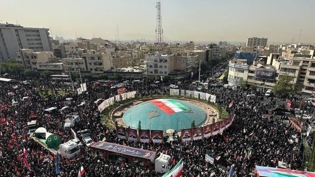 טקס ההלוויה המרכזי של לוחמי משמרות המהפכה בטהראן