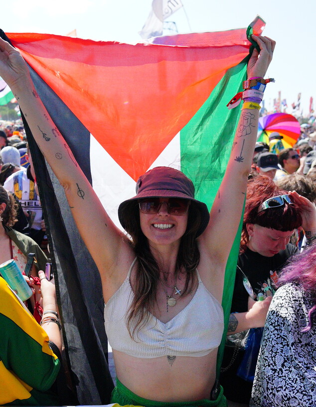 מתוך ההופעה של ניקאפ (צילום: Ben Birchall, Getty images)