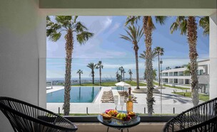 מבט מחדר בריזורט פאפוס הילס (צילום: Maria Efthymiou)