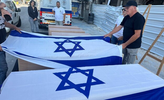 ארונות חמשת ההרוגים בפגיעה בבת ים