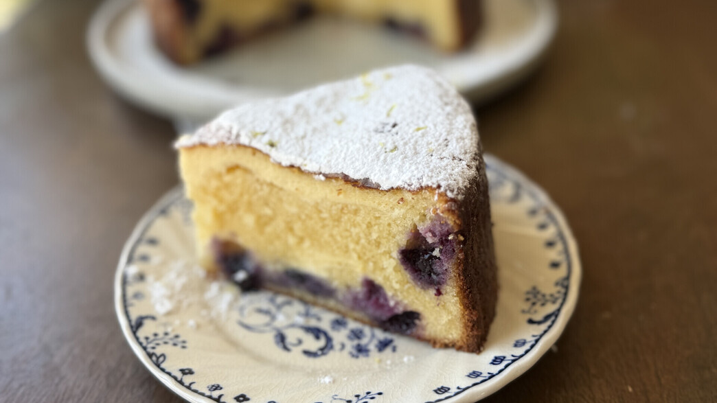 עוגת לימון, אוכמניות וגבינה