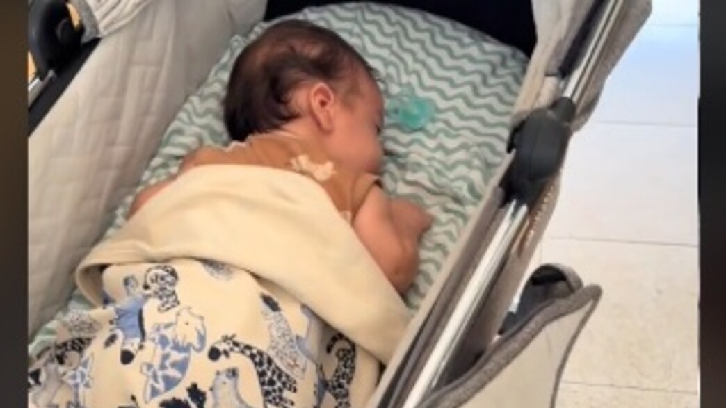 תינוק שואב אבק 