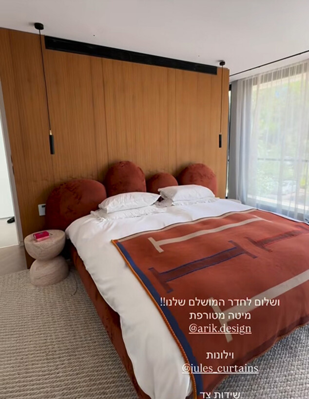 אדל בספלוב מציצים אדל בספלוב מציצים